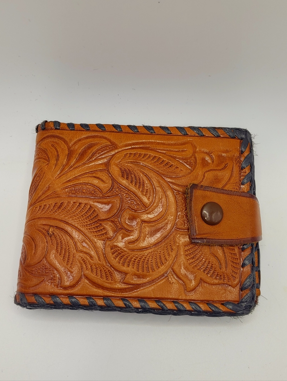 Men’s Hand Tooled Leather Wallet Folding Bi-Fold Leather Handcrafted Vtg”x4”